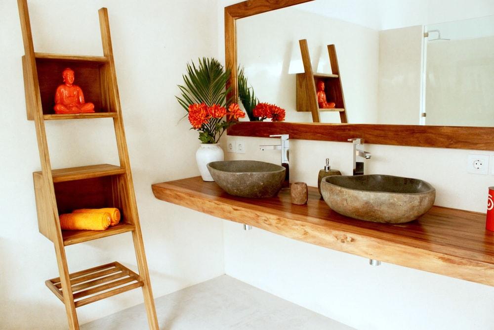 Seminyak White Design Villa Bagian luar foto