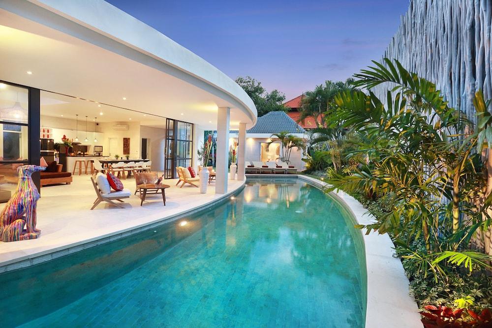 Seminyak White Design Villa Bagian luar foto